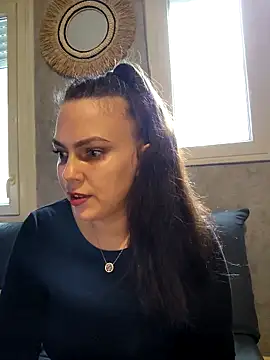 Snapshot of LEAsquirt91 chatting on February 27, 2025, 8:39 am LEAsquirt91 online show from February 27, 2025, 8:39 am