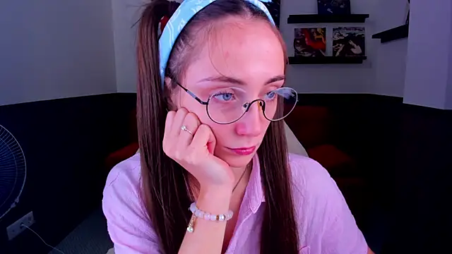 Lexi Split online show from July 26, 2026, 2:20 am