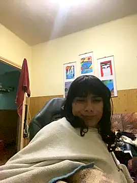 calliemaggotbone online show from November 1, 2025, 9:33 am