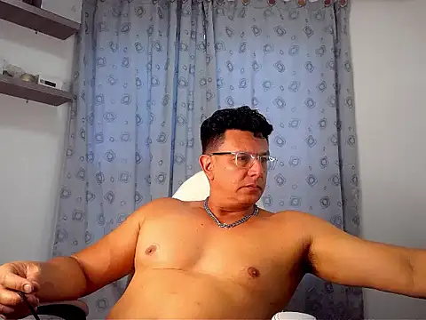 pedropicapi online show from November 16, 2025, 8:47 pm