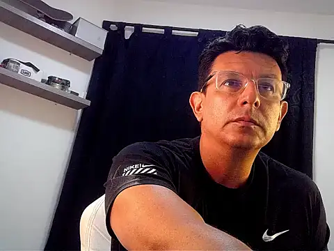 pedropicapi online show from February 1, 2026, 11:03 pm