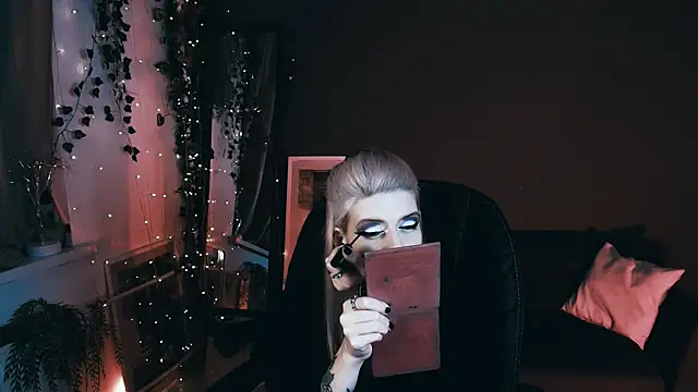 Noah ElmerX online show from September 24, 2025, 10:02 pm