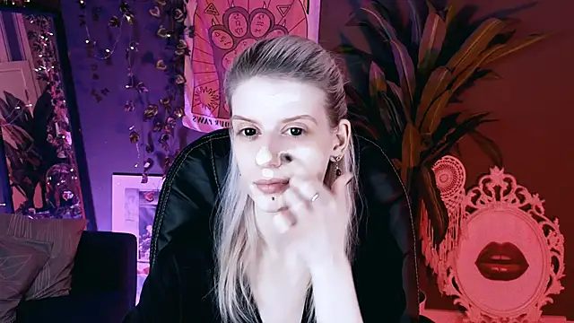 Snapshot of Noah_ElmerX chatting on April 5, 2026, 2:03 pm Noah ElmerX online show from April 5, 2026, 2:03 pm