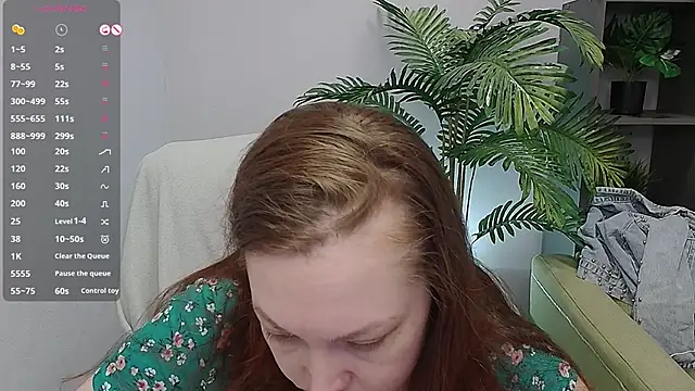 CutieGinger online show from November 5, 2025, 3:45 pm