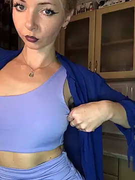 Snapshot of Kristina03 chatting on November 14, 2025, 9:57 pm Kristina03 online show from November 14, 2025, 9:57 pm