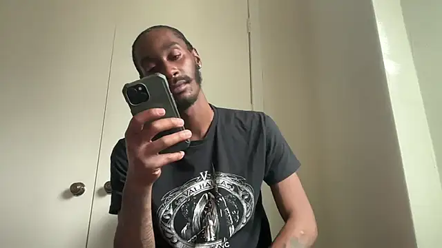 Snapshot of ITSONLYKENNY chatting on December 1, 2025, 7:41 pm ITSONLYKENNY online show from December 1, 2025, 7:41 pm