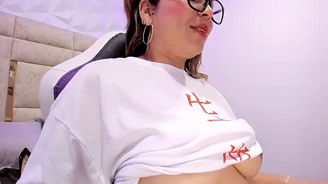 PauletteJ online show from February 24, 2025, 2:58 pm