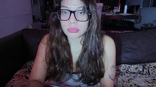 Snapshot of ginakatana chatting on April 1, 2026, 5:52 am ginakatana online show from April 1, 2026, 5:52 am
