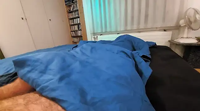 Snapshot of Ettarak chatting on December 9, 2024, 9:37 pm Ettarak online show from December 9, 2024, 9:37 pm