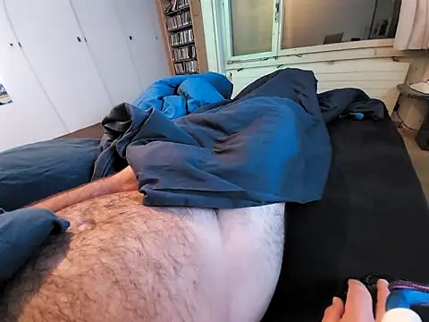 Snapshot of Ettarak chatting on January 7, 2025, 10:19 pm Ettarak online show from January 7, 2025, 10:19 pm