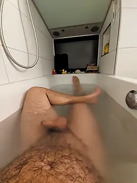 Snapshot of Ettarak chatting on February 5, 2025, 9:07 pm Ettarak online show from February 5, 2025, 9:07 pm