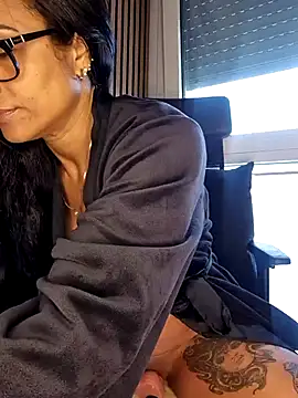 Allana Squirt online show from April 12, 2026, 9:36 am