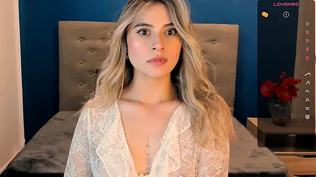 KiaraCarter online show from December 10, 2024, 7:43 pm