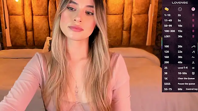 KiaraCarter online show from November 11, 2025, 9:15 pm