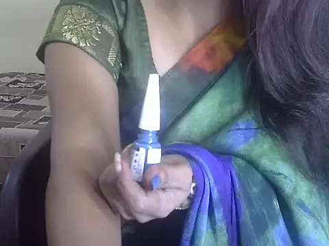 Lusty Wife1 online show from November 5, 2025, 4:40 pm