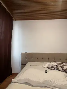 Snapshot of AgathaGeorgiou chatting on March 18, 2025, 10:48 pm AgathaGeorgiou online show from March 18, 2025, 10:48 pm