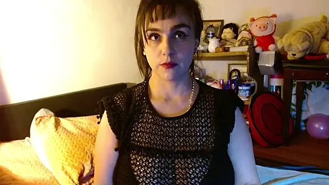 Snapshot of collette_beaufoy_ chatting on February 17, 2026, 7:27 am collette beaufoy online show from February 17, 2026, 7:27 am