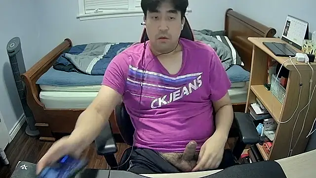 Koreanboy171 online show from March 17, 2026, 3:11 am