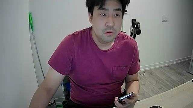 Koreanboy171 online show from May 17, 2026, 6:00 am