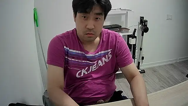 Koreanboy171 online show from May 23, 2026, 5:23 am