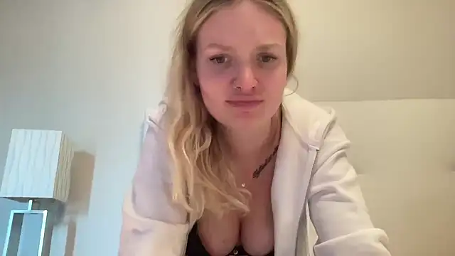 mariemelissah online show from December 21, 2024, 2:58 pm