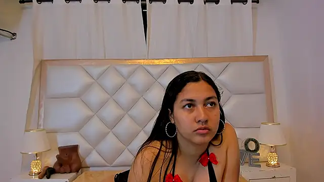 Snapshot of brittany069 chatting on September 22, 2025, 4:31 pm brittany069 online show from September 22, 2025, 4:31 pm