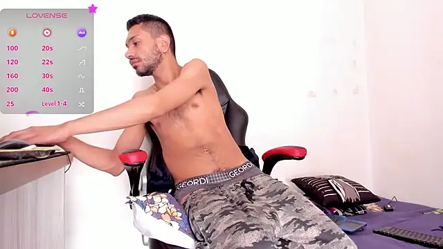 Aron Baylor online show from December 14, 2025, 6:01 pm