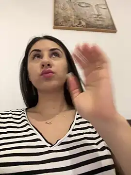 JenniferEdith online show from December 8, 2024, 8:41 am