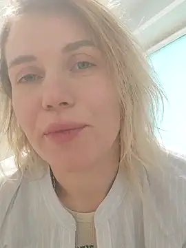 Linda Gregory online show from February 25, 2025, 11:11 pm