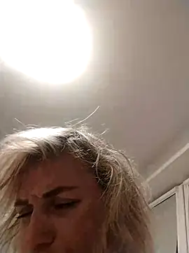 Linda Gregory online show from September 21, 2025, 12:45 am