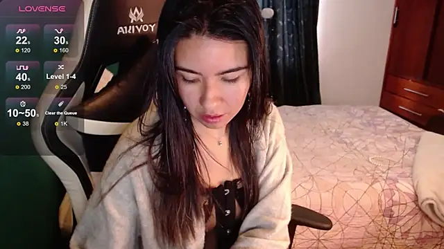 Snapshot of alice_middlee chatting on June 12, 2026, 3:11 pm alice middlee online show from June 12, 2026, 3:11 pm