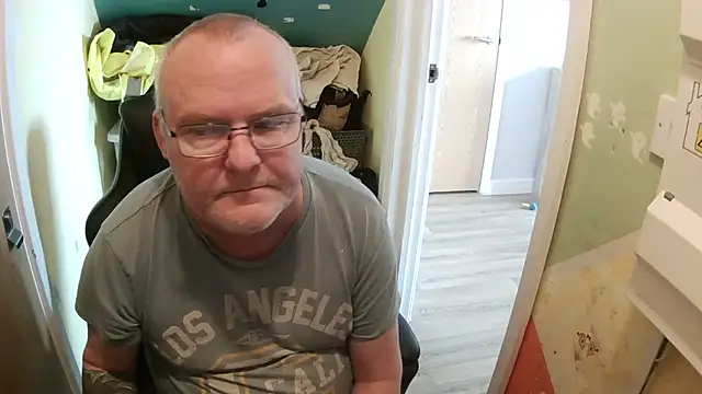 FriendlyDave online show from February 9, 2025, 10:20 am