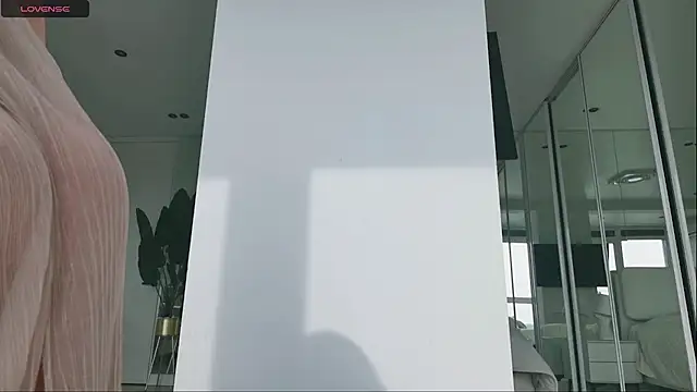 Snapshot of wowEva chatting on March 16, 2025, 9:16 am wowEva online show from March 16, 2025, 9:16 am