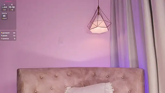 Jiggly   online show from December 5, 2024, 6:32 am