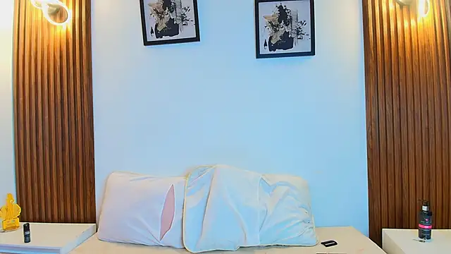 SofiaSweet  online show from October 10, 2025, 10:20 pm