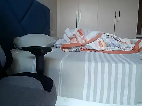 Snapshot of insanefreak69 chatting on February 17, 2026, 2:08 am insanefreak69 online show from February 17, 2026, 2:08 am