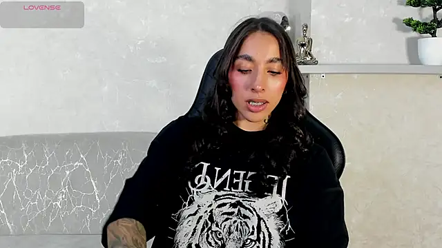 Snapshot of KAYLA_BATISTA chatting on July 13, 2026, 11:29 pm KAYLA BATISTA online show from July 13, 2026, 11:29 pm