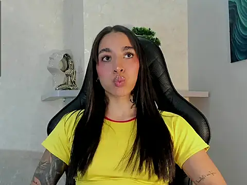 Snapshot of KAYLA_BATISTA chatting on July 29, 2026, 11:58 pm KAYLA BATISTA online show from July 29, 2026, 11:58 pm