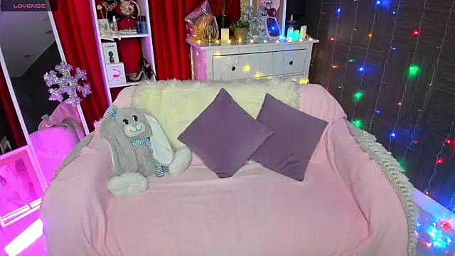 Snapshot of Queen_baby chatting on January 12, 2025, 1:53 am Queen baby online show from January 12, 2025, 1:53 am