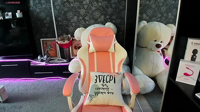 Snapshot of Queen_baby chatting on September 14, 2025, 3:05 am Queen baby online show from September 14, 2025, 3:05 am