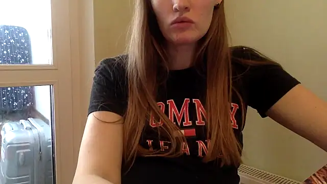 vanessa4you online show from February 4, 2025, 9:07 am