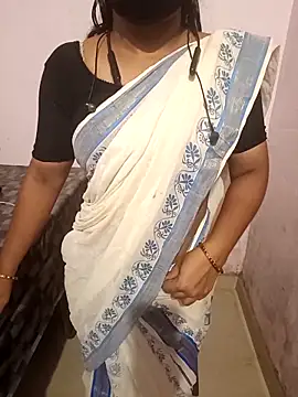 Mallu-Gayathri Arun online show from March 13, 2026, 12:28 am