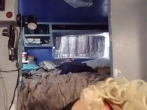 Snapshot of jtru304 chatting on November 13, 2025, 4:28 pm jtru304 online show from November 13, 2025, 4:28 pm