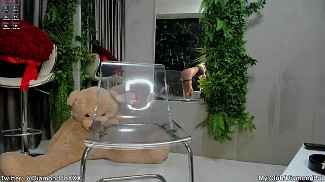 DiamondJo  online show from February 22, 2025, 12:05 am