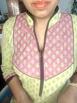 esita 1212 online show from February 28, 2025, 5:04 pm