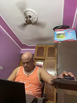 Dick 6inches online show from April 14, 2026, 2:34 pm