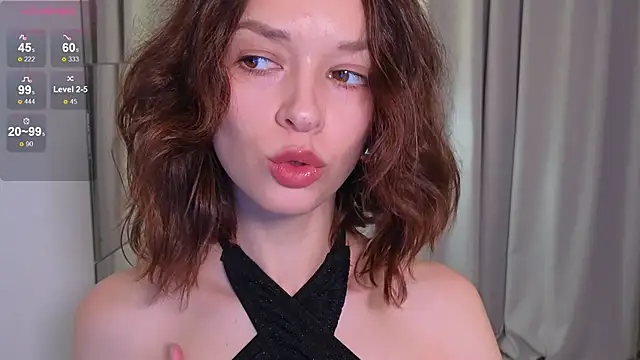 Snapshot of VivianLy_ chatting on January 23, 2025, 8:04 am VivianLy online show from January 23, 2025, 8:04 am