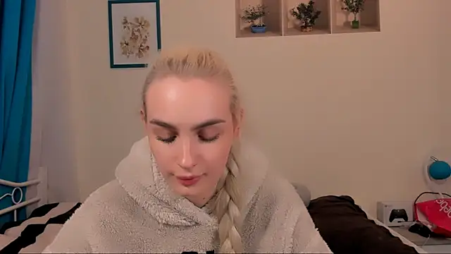 Snapshot of OliviaKisss chatting on April 19, 2026, 6:21 pm OliviaKisss online show from April 19, 2026, 6:21 pm
