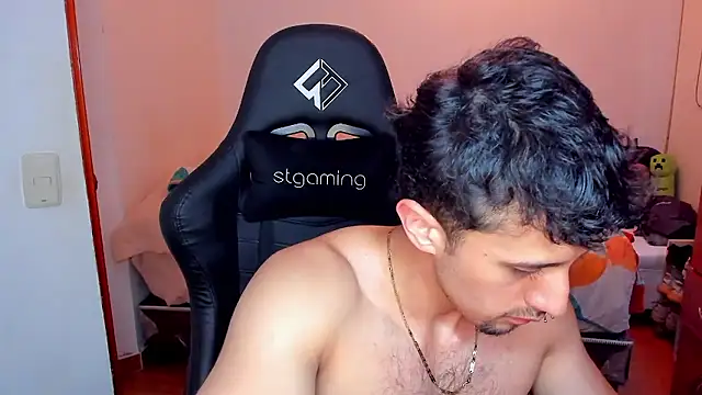 Tommy Bred online show from January 13, 2026, 10:48 pm