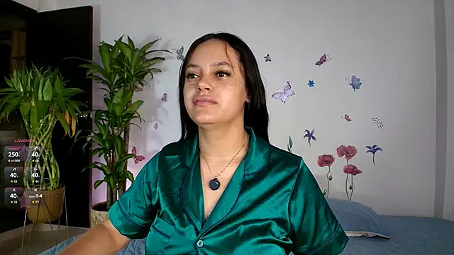 Snapshot of VICTORIABLACK_@xh chatting on February 7, 2026, 9:35 am VICTORIABLACK xh online show from February 7, 2026, 9:35 am